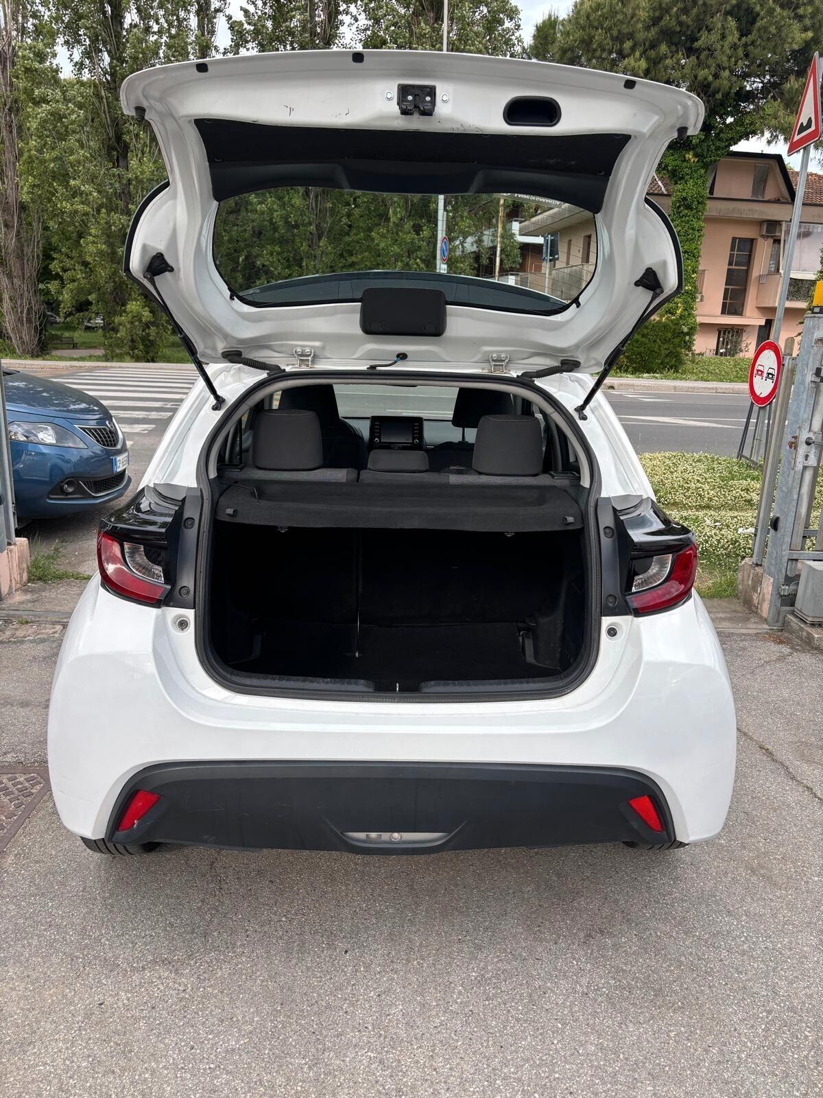 Toyota Yaris 1.5 Hybrid 5 porte Active NESSUN VINCOLO