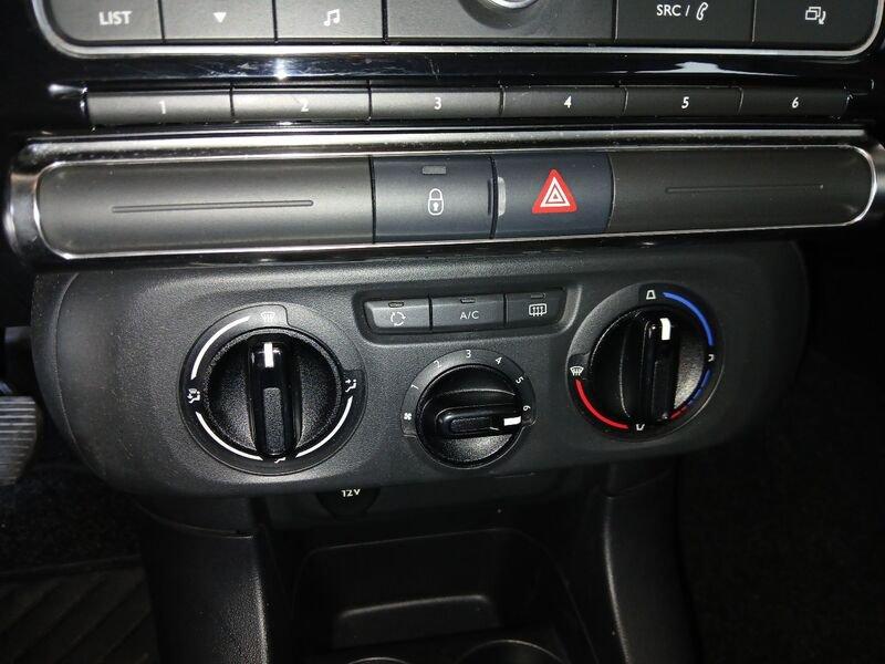 Citroën C3 III 2017 1.5 bluehdi Shine s&s 100cv 6m
