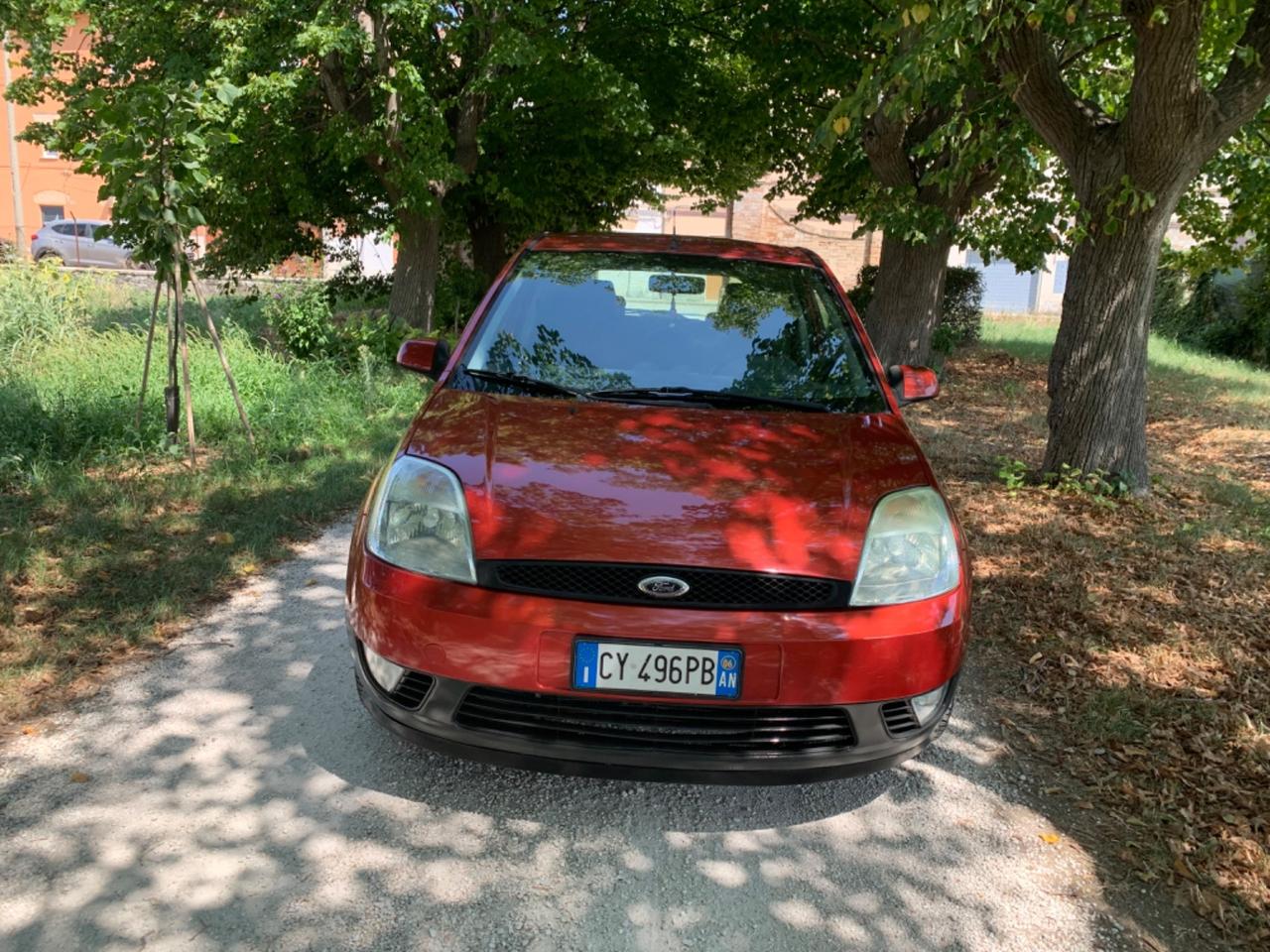 Ford Fiesta 1.2 titanium accessoriata