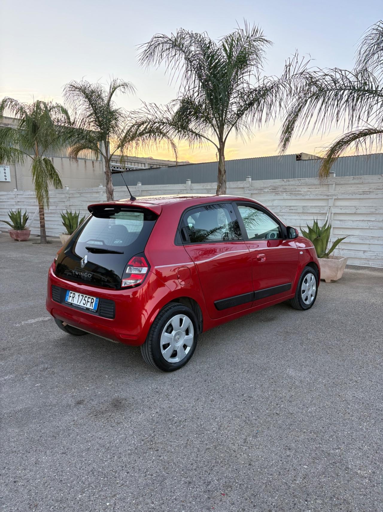 Renault Twingo pari al nuovo 1.0 benzina 125.000 km
