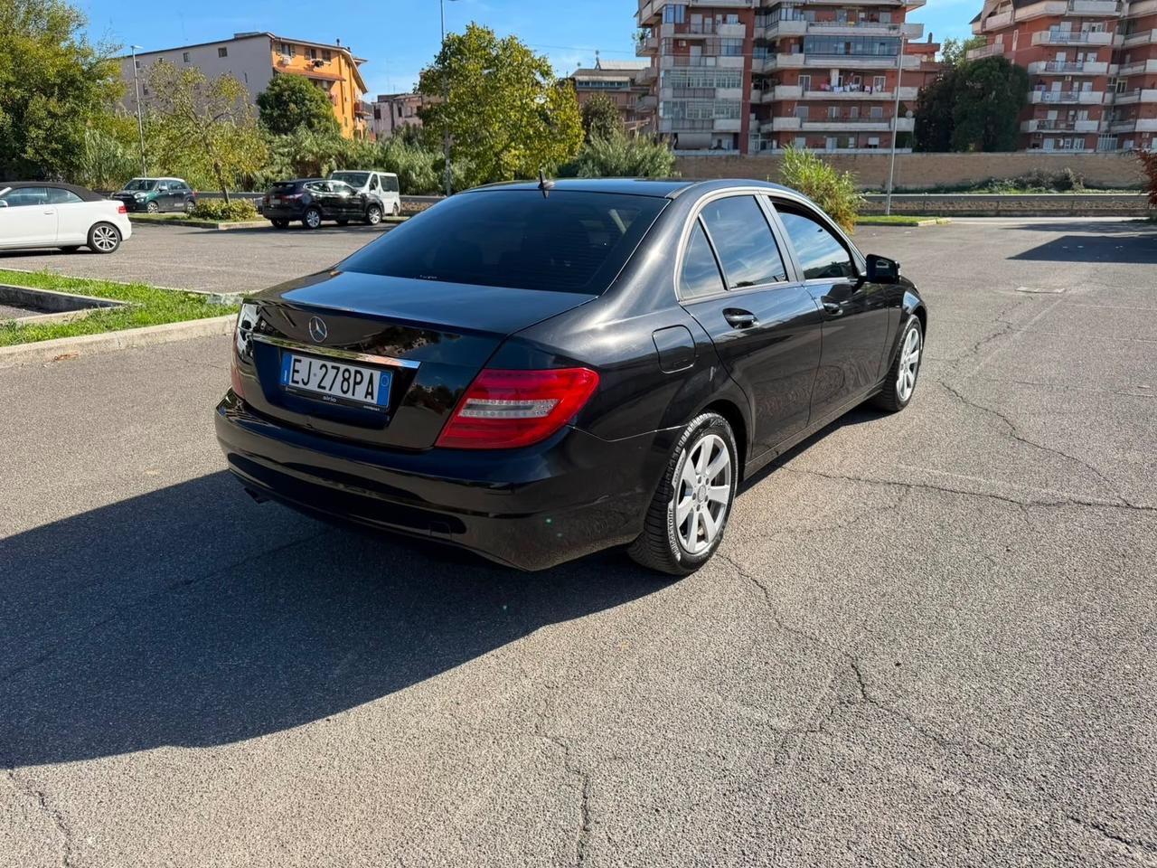 Mercedes-benz C 200 220 CDI BlueEFFICIENCY Elegance