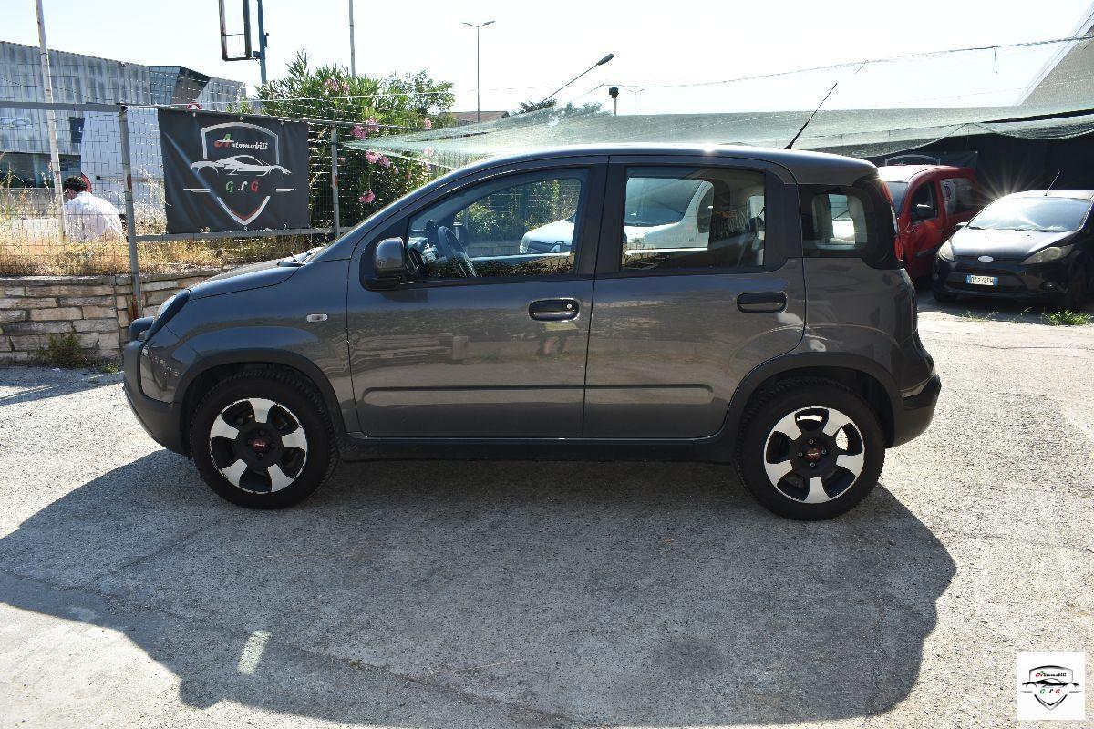 FIAT - Panda - 1.0 FireFly S&S Hybrid City Cross