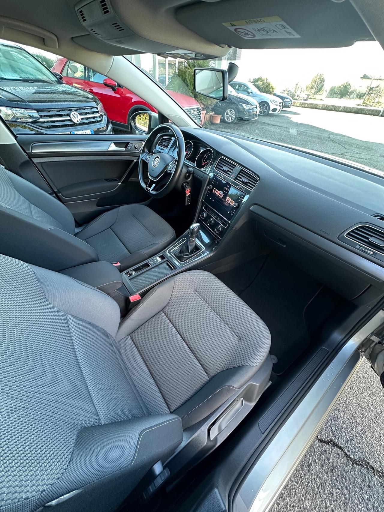 Volkswagen Golf 1.6 TDI DSG Business BlueMotion Technology - 2017