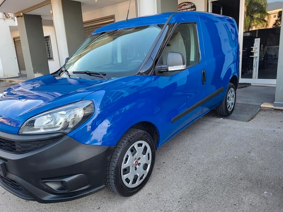 Fiat Doblo 1.4 T-Jet 16V Easy 120cv gpl 04/2020