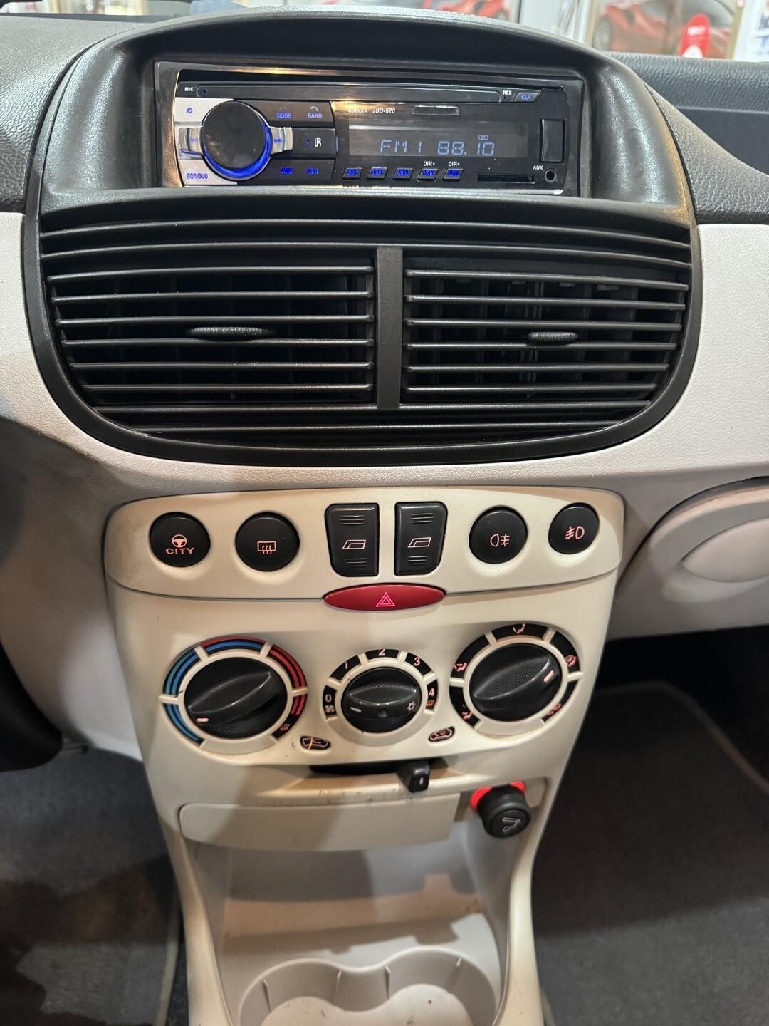 FIAT PUNTO 1.2 cc. Benzina