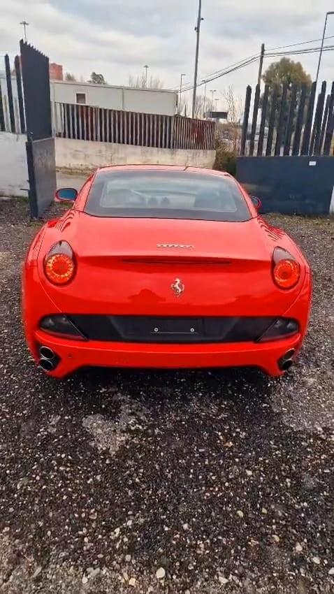 Ferrari California DCT 2014