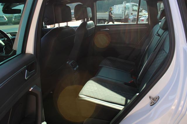 VOLKSWAGEN Tiguan 2.0TDI DSG 4MOTION R-Line IQLED-KAMERA
