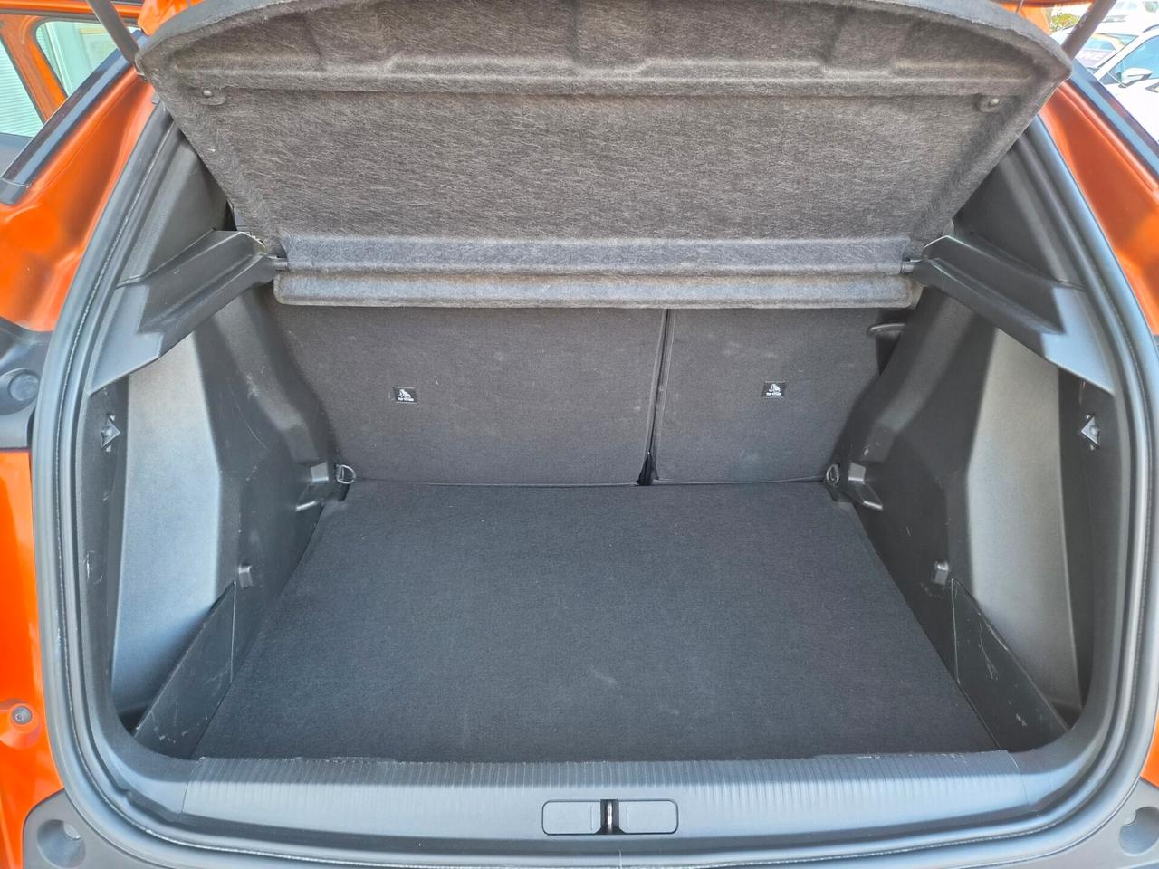 Peugeot 2008 1.2 BENZINA 130 CV Active Pack