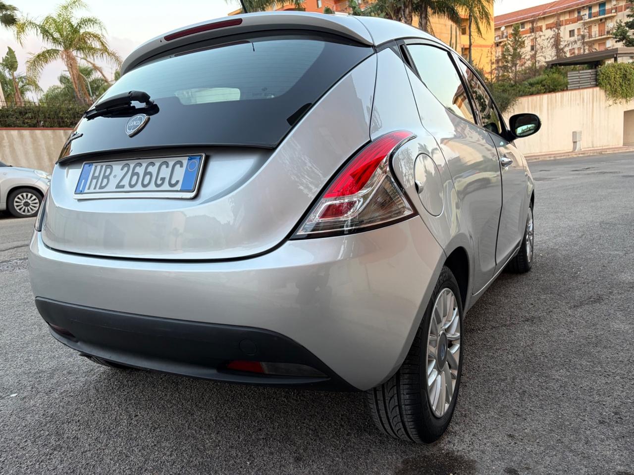 Lancia Ypsilon 1.2 Benz ideale per neopatentati