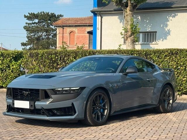 Ford Mustang Fastback 5.0 V8 Dark Horse