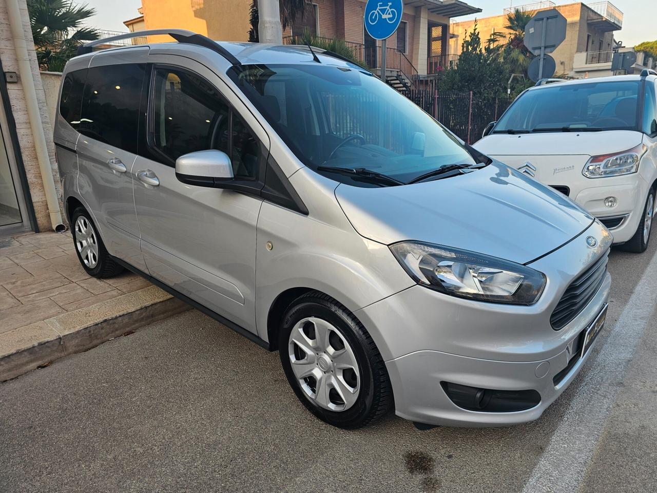 FORD TOURNEO COURIER 1.5 TDCI 75CV PLUS VETTURA