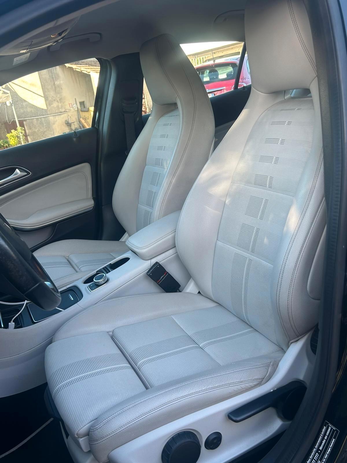 Mercedes-benz GLA 200 180 d Automatic Premium