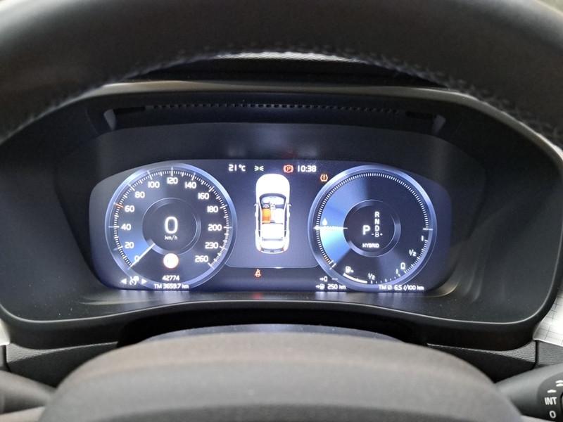 VOLVO XC40 T4 Recharge Plug-in auto Core