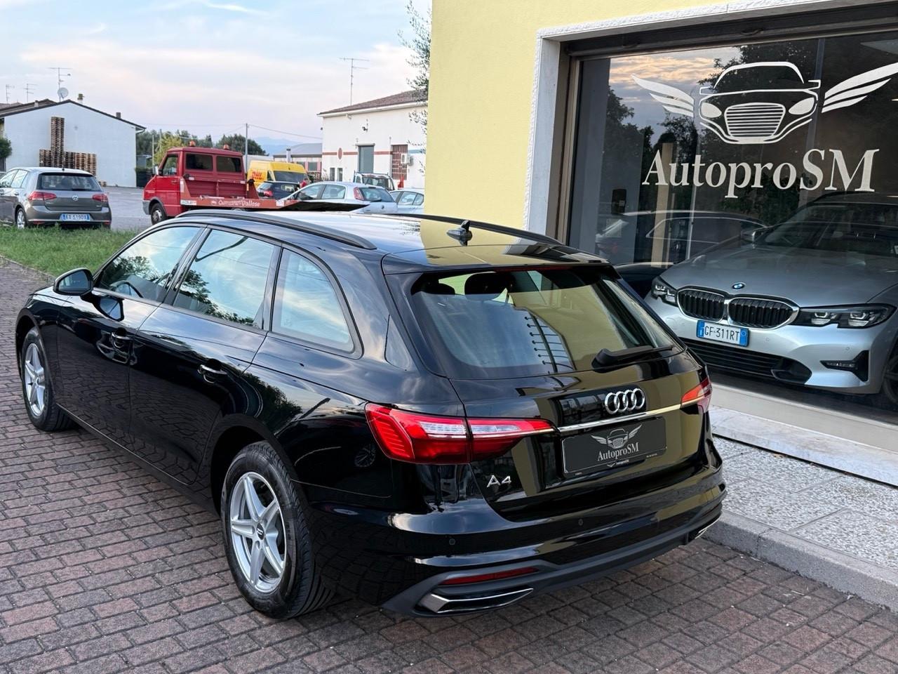 Audi A4 Avant 30 TDI/136 CV S tronic PREZZO REALE