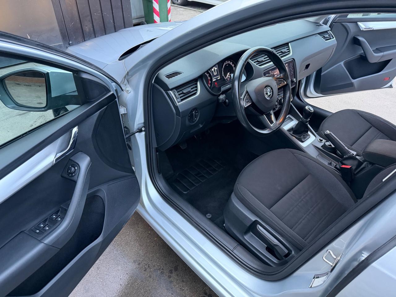 Skoda Octavia 1.6 TDI SCR 115 CV Wagon Executive