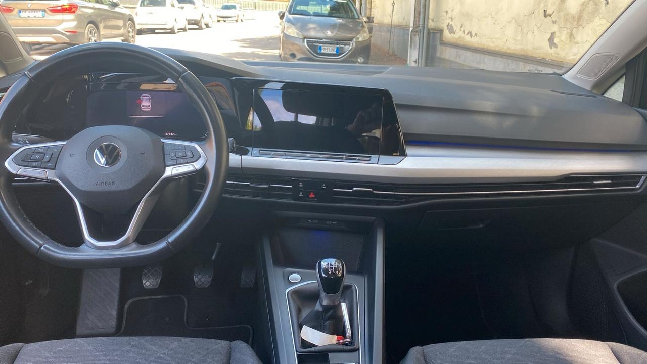 Volkswagen Golf 1.0 TSI EVO Life Garanzia 12 mesi