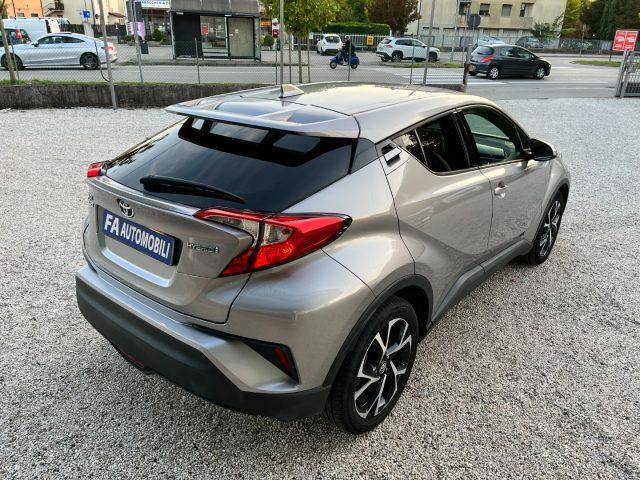 TOYOTA C-HR 1.8 Hybrid E-CVT Trend