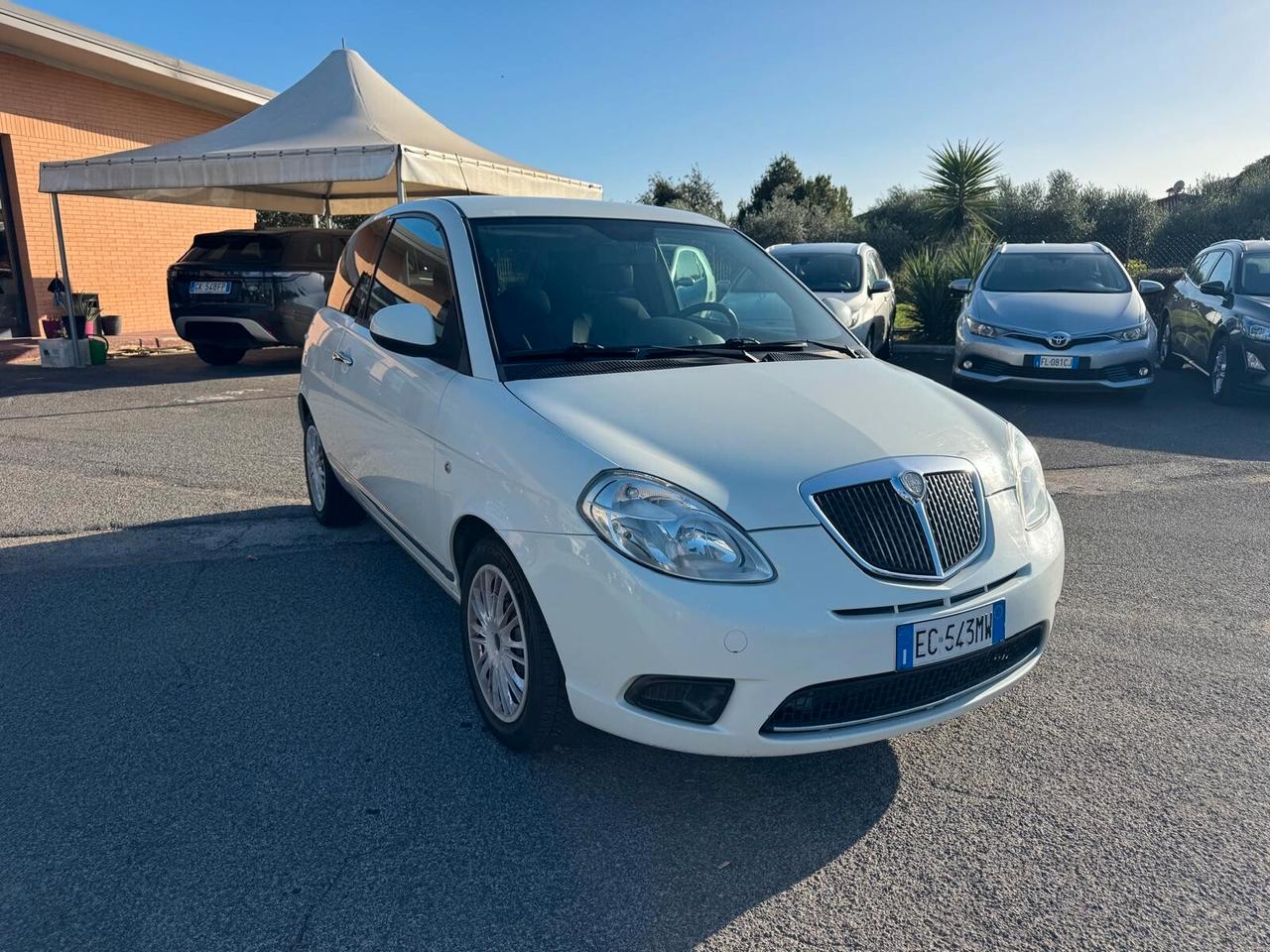 Lancia Ypsilon 1.2 BENZ 60CV ORO NEOPATENTATI 2010