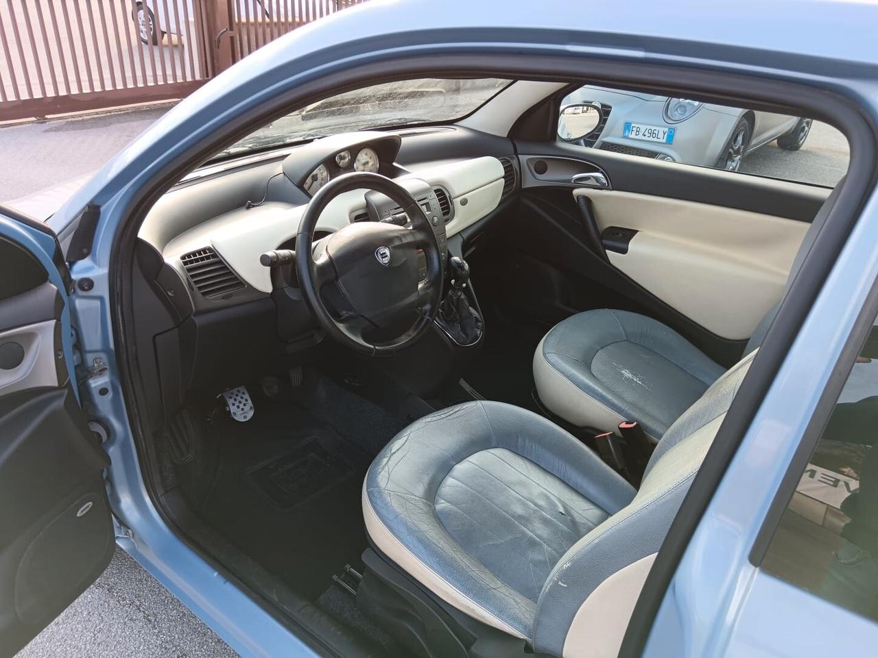 Lancia Y 1.2i 16V cat Unica