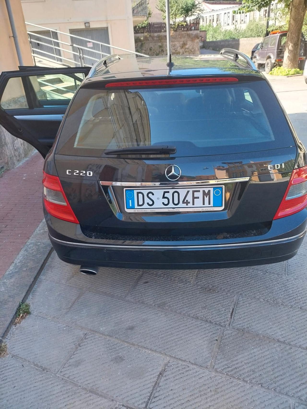 Mercedes-benz C 220 CDI BlueEFFICIENCY Classic