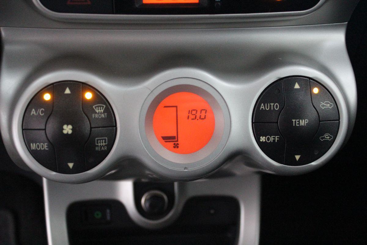 TOYOTA - Urban Cruiser - Cruiser 1.4 D-4D AWD Sol