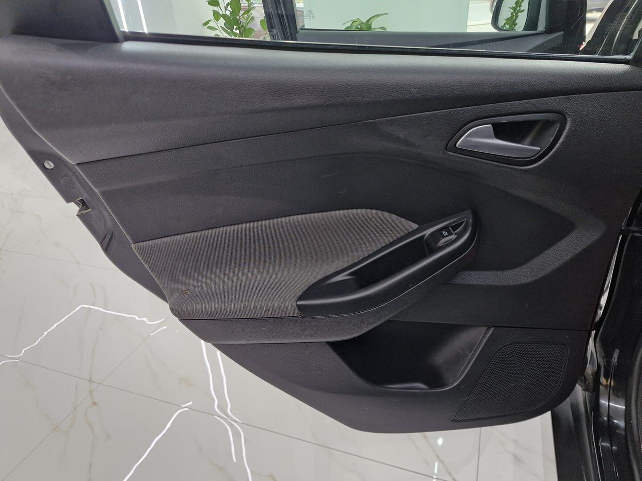 FORD FOCUS SW 1.6 TDCI 95 CV TITANIUM ANNO 2013