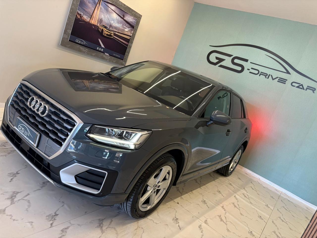 Audi Q2 1600cc TDI 116cv IDENTITY BLACK