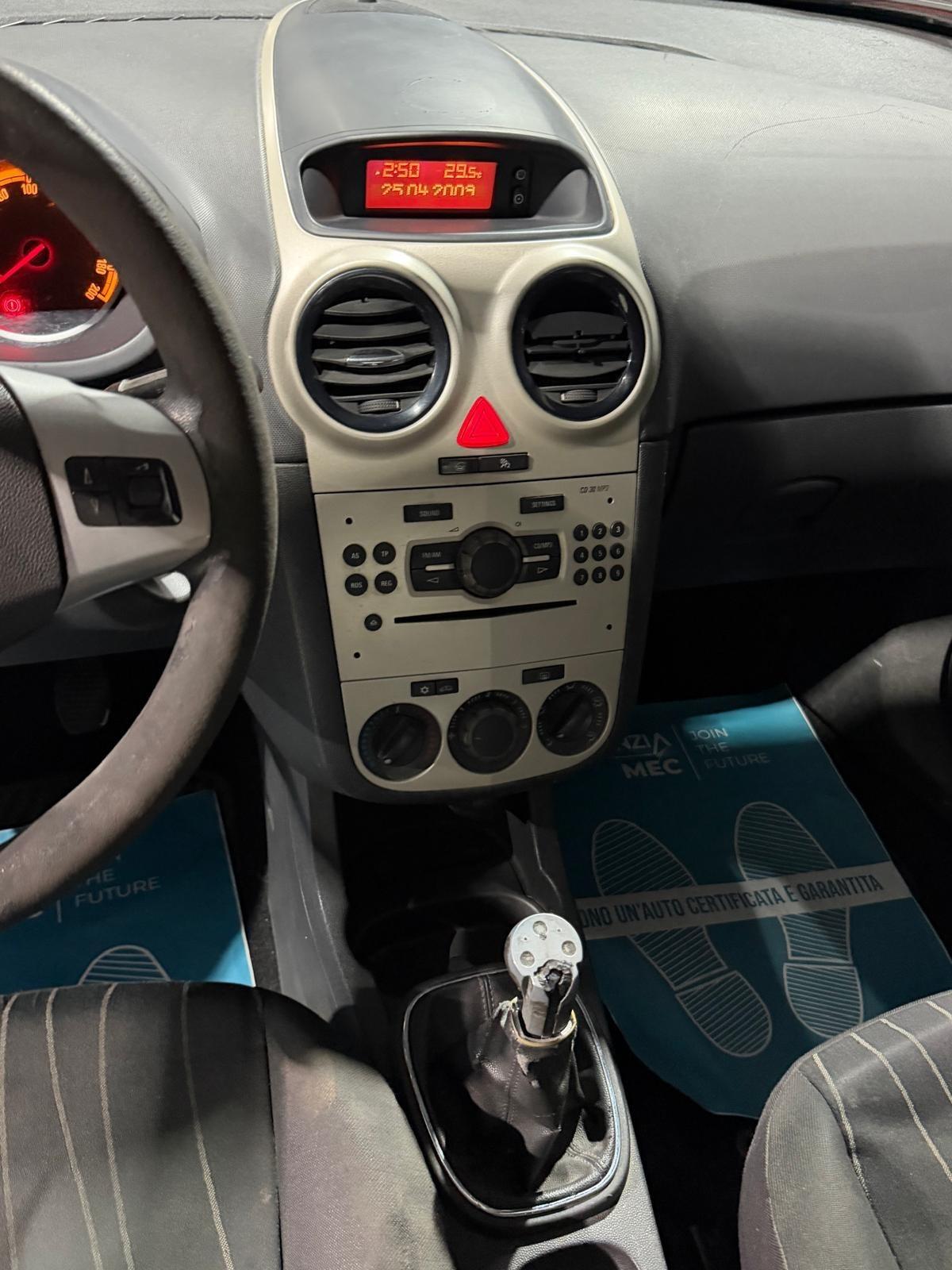 Opel Corsa Benzina Neopatentati 5 posti