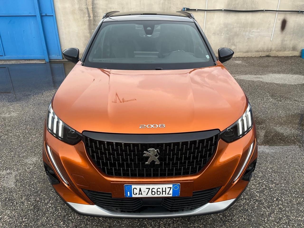 Peugeot 2008 gt line-1.5 hdi - km 57000-2020
