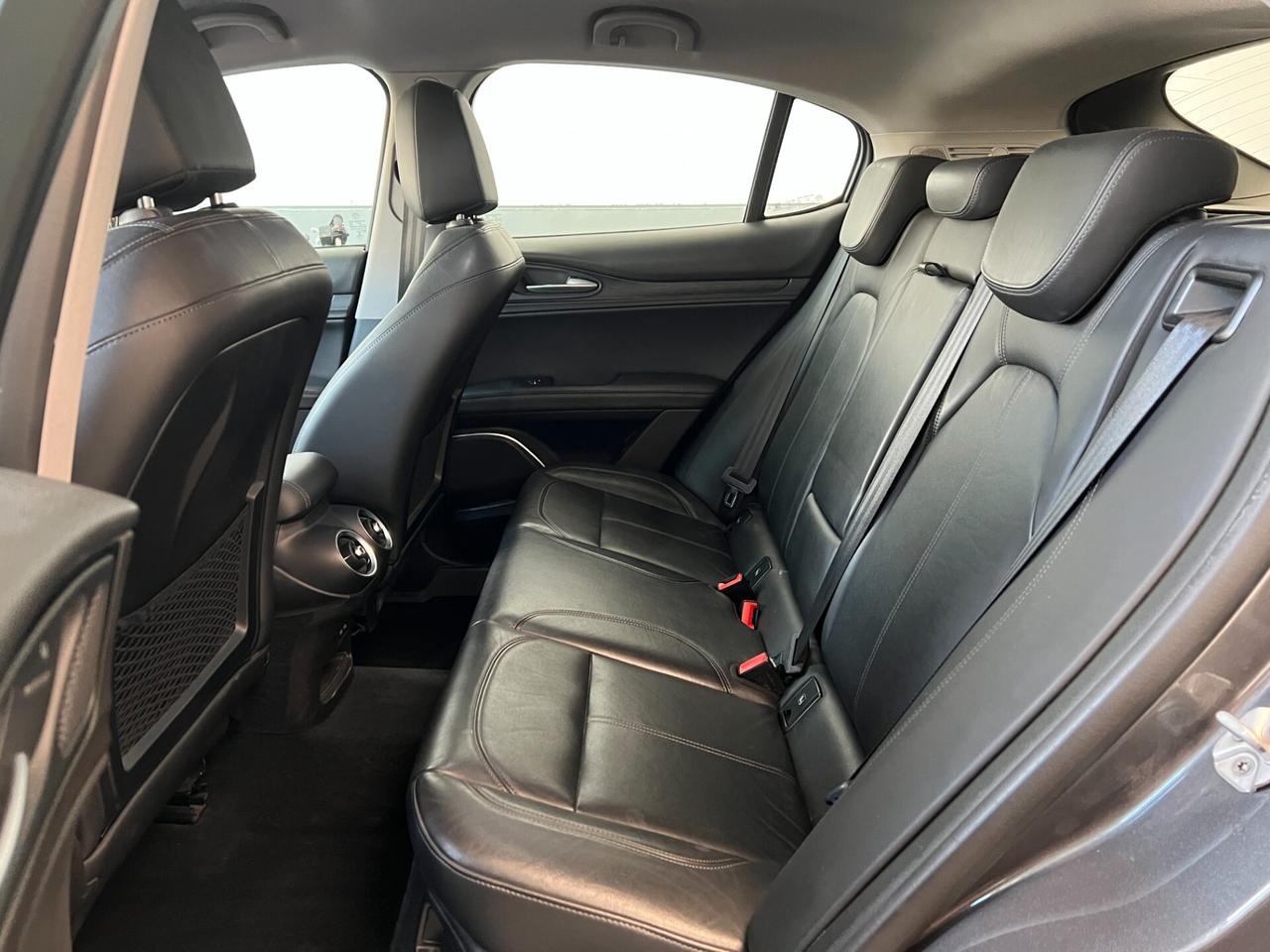 Alfa Romeo Stelvio 2.2 Turbodiesel 210 CV AT8 Q4 Super