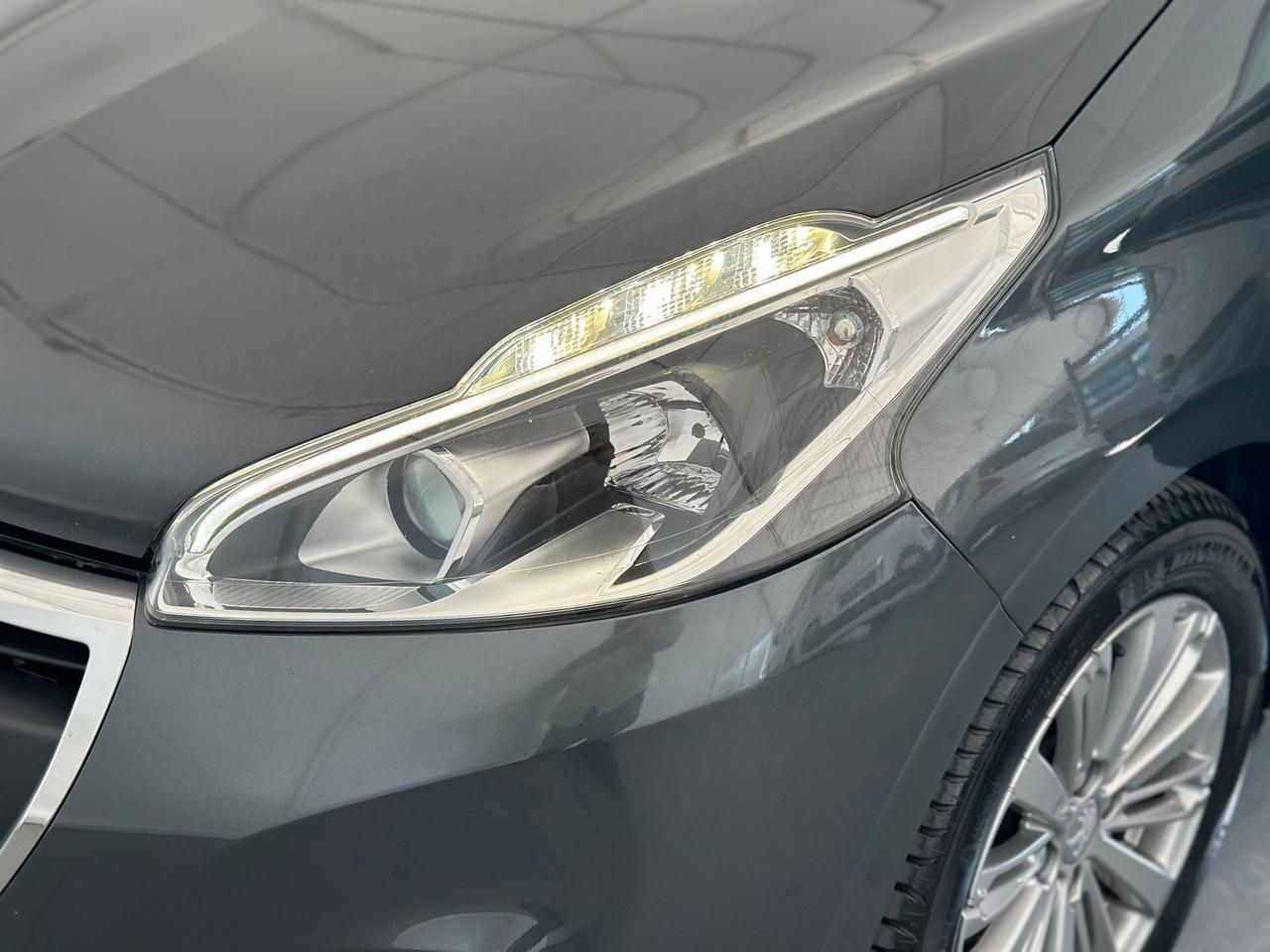 Peugeot 208 1.2 GPL 2016