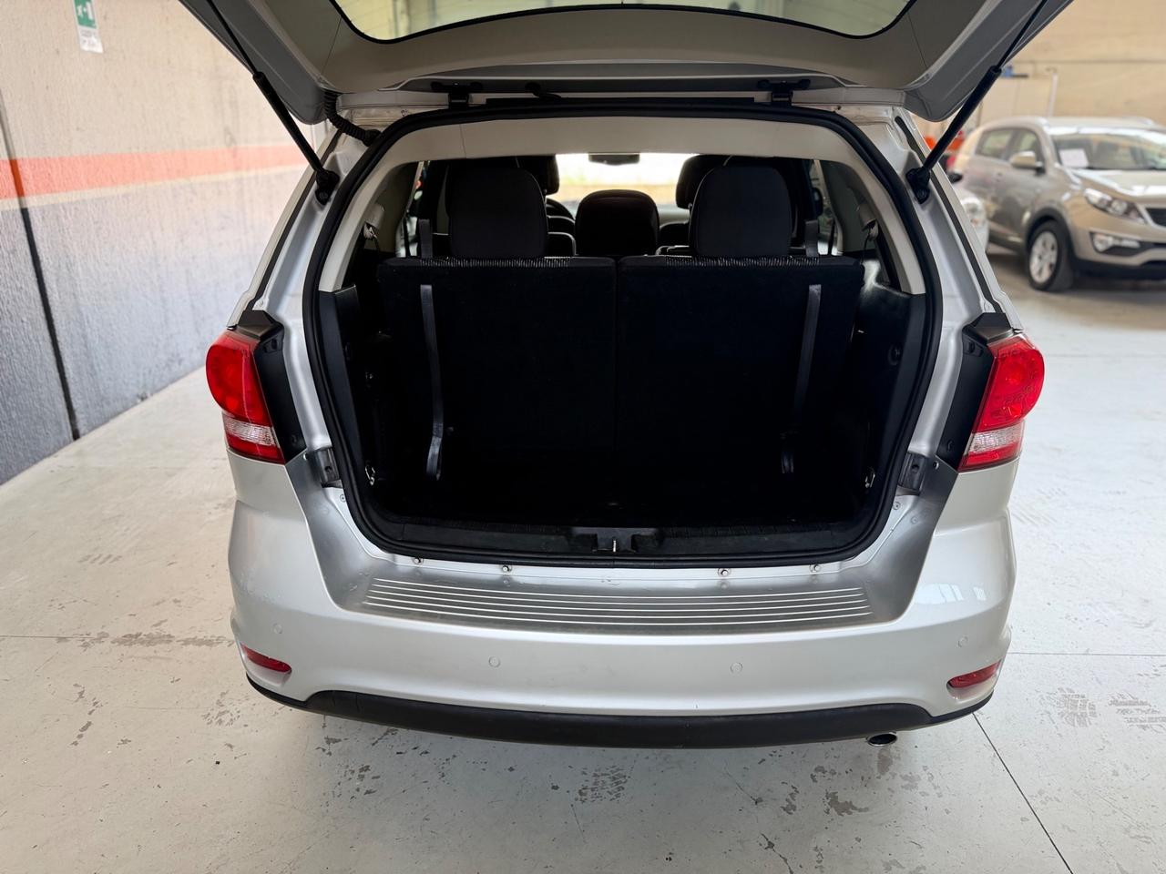 Fiat Freemont 2.0 Multijet 170 CV Urban 7 POSTI