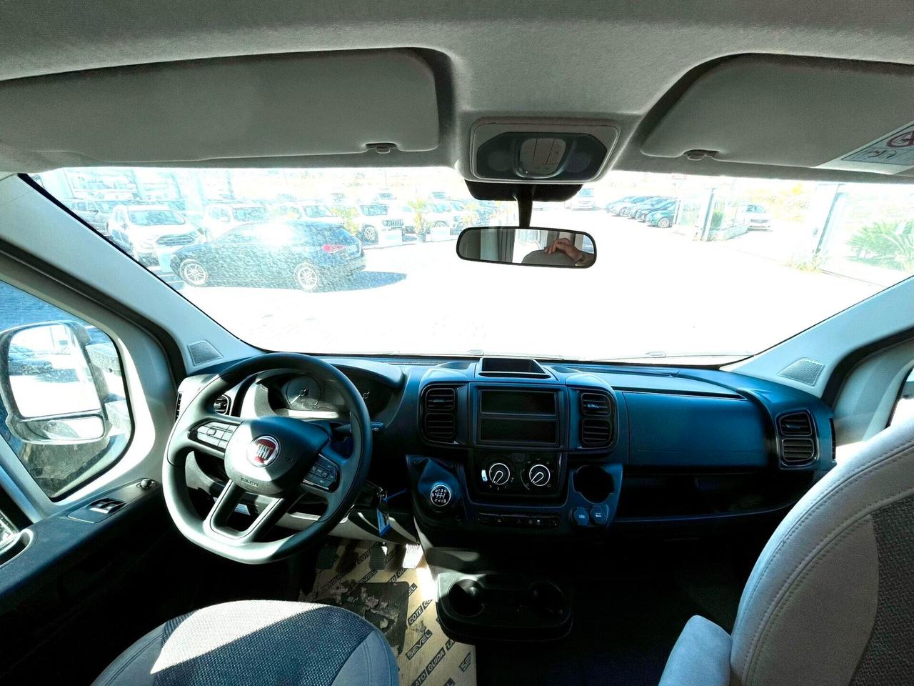 Approfitta su Carado T-447-Km 0