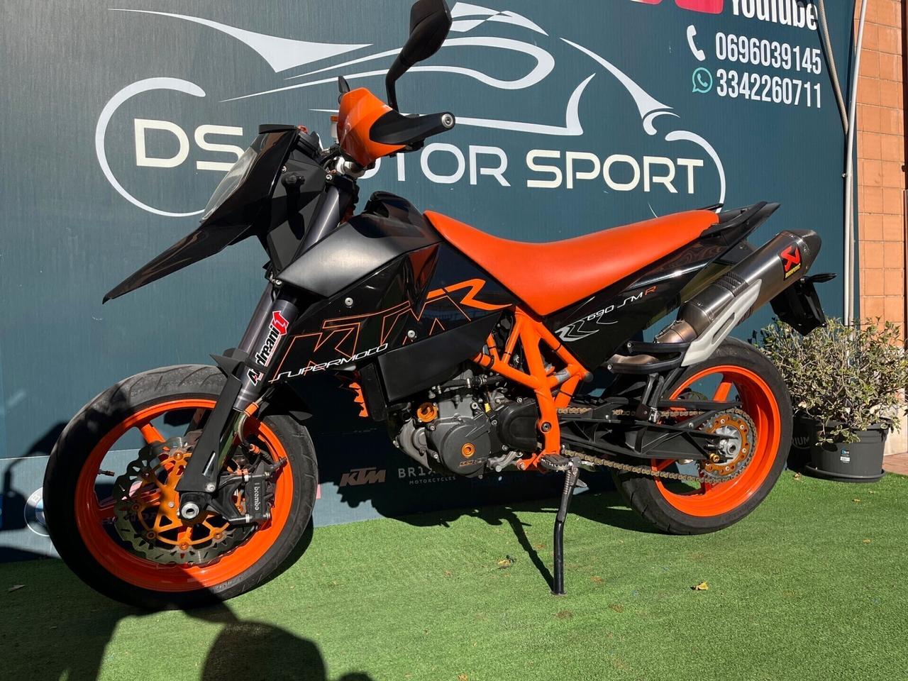 KTM SUPERMOTO 690