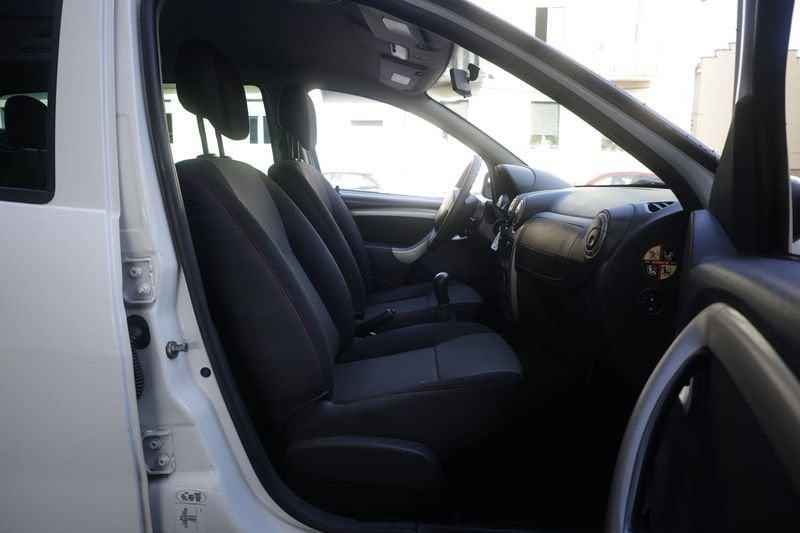 Dacia Duster Dacia Duster 1.6 110CV 4x2 GPL Lauréate 77KW ANNO 2013