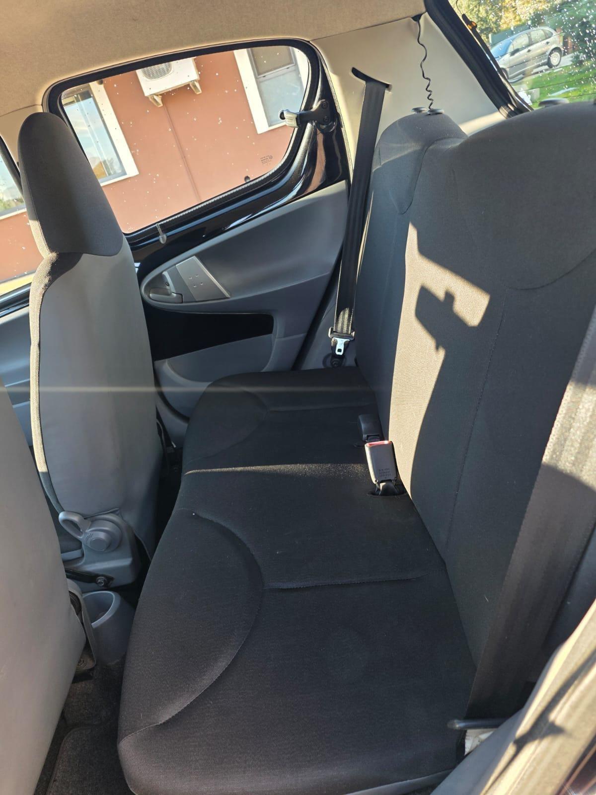 Toyota Aygo 1.0 12V VVT-i 5 porte Sound km 125 mila perfetta