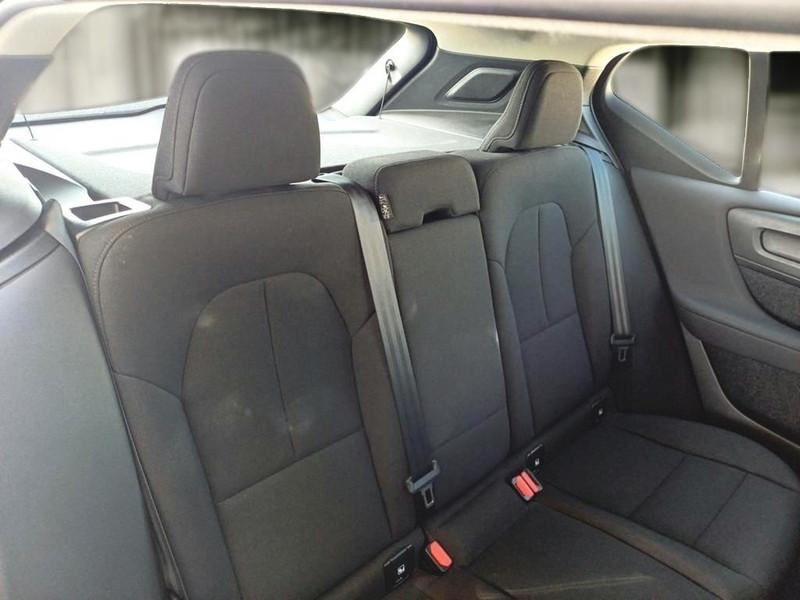 VOLVO XC40 T2 ESSENTIAL SUV
