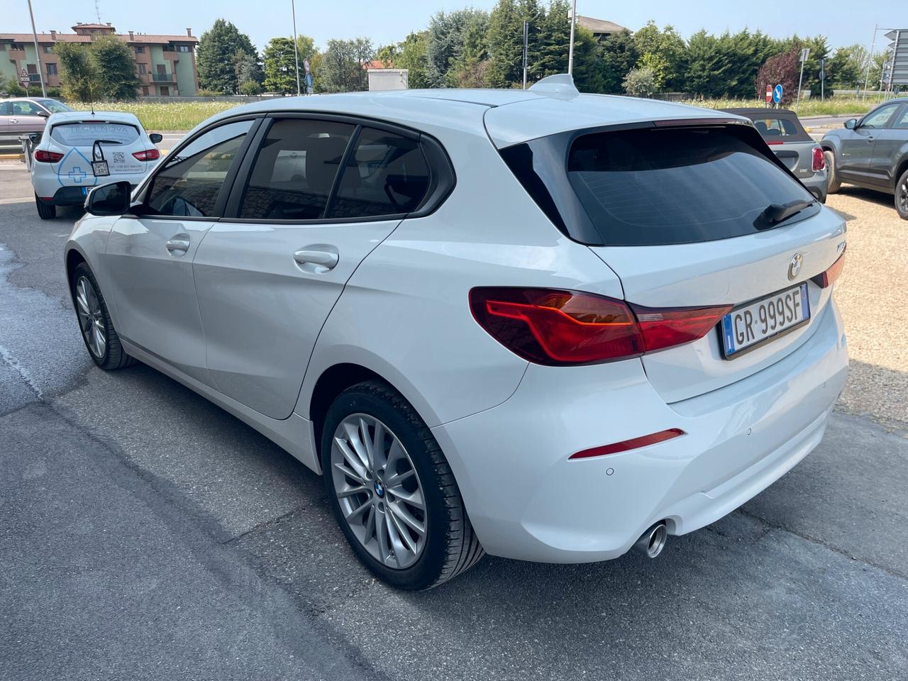 Bmw 116d Business Advantage Automatica OK Neopatentato