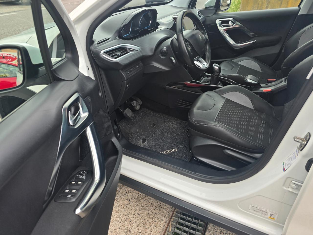 Peugeot 2008 PureTech Turbo 110 S&S Allure