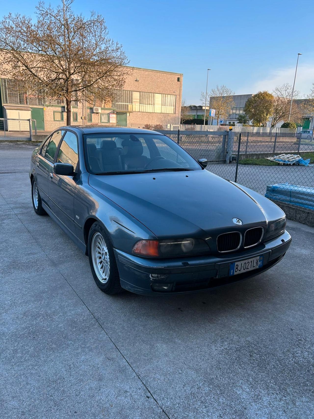 Bmw 520 520i 24V cat Futura