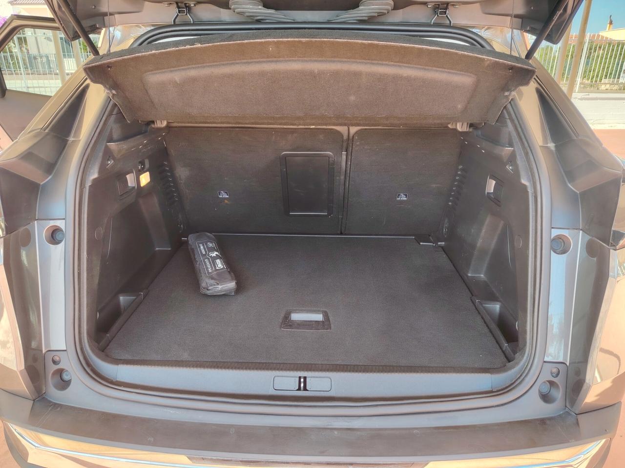 Peugeot 3008 blueHDi 130 allure pack restyling