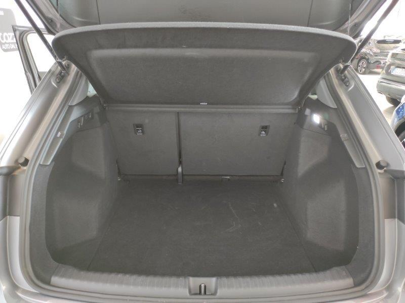 AUDI Q4 e-tron - Q4 40 e-tron Business Advanced