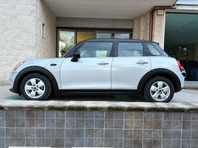 MINI Cooper D 1.5 Cooper D Business 5 porte CARPLAY