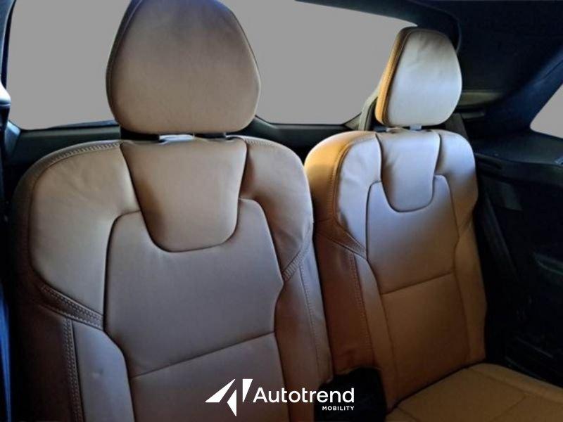 Volvo XC90 B5 235+14 CV AWD Mild Hybrid Diesl Automatico 7 Posti Plus Bright
