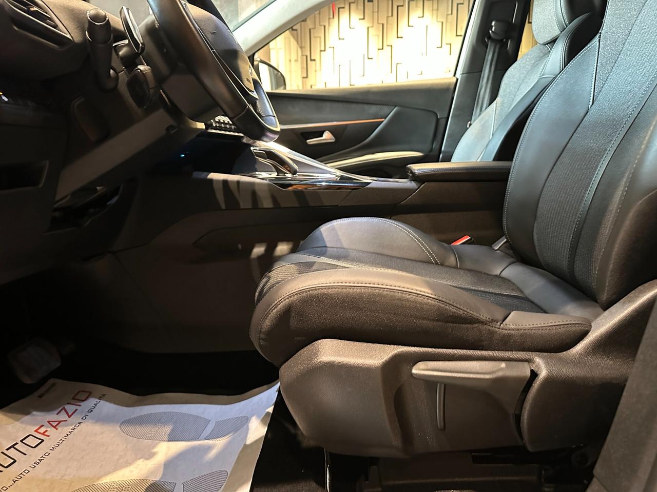Peugeot 3008 BlueHDi 130 S&S EAT8 Allure Pack
