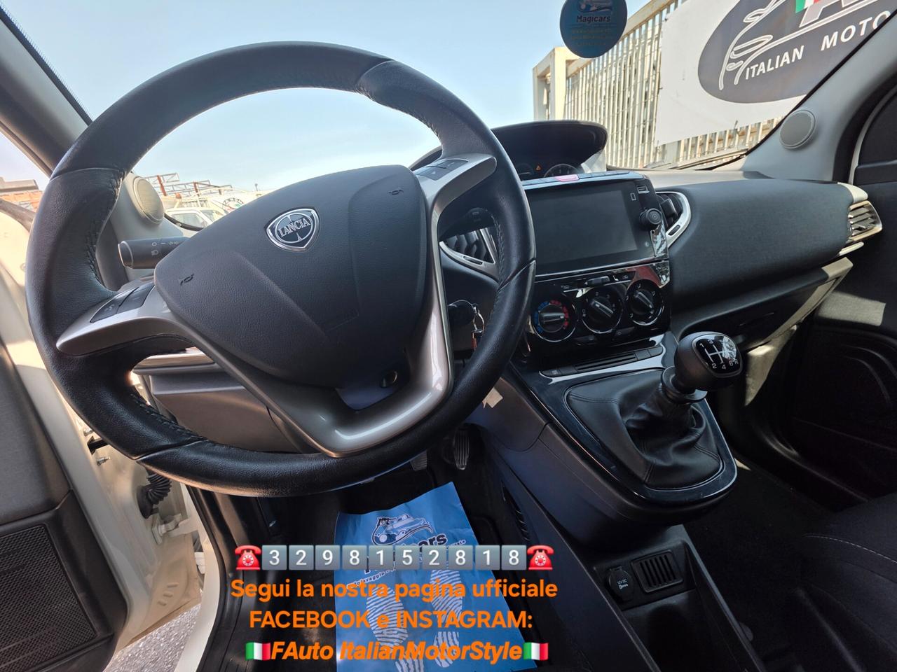 Lancia Ypsilon 1.0 FireFly 5 porte S&S Hybrid Ecochic A. Ferretti