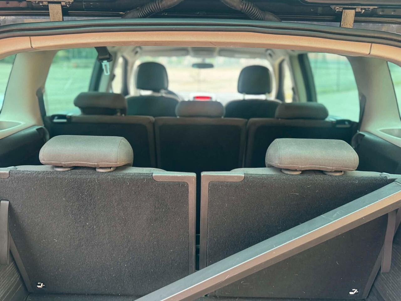 Opel Zafira 2013 1.6 Benz/Metano 7 POSTI