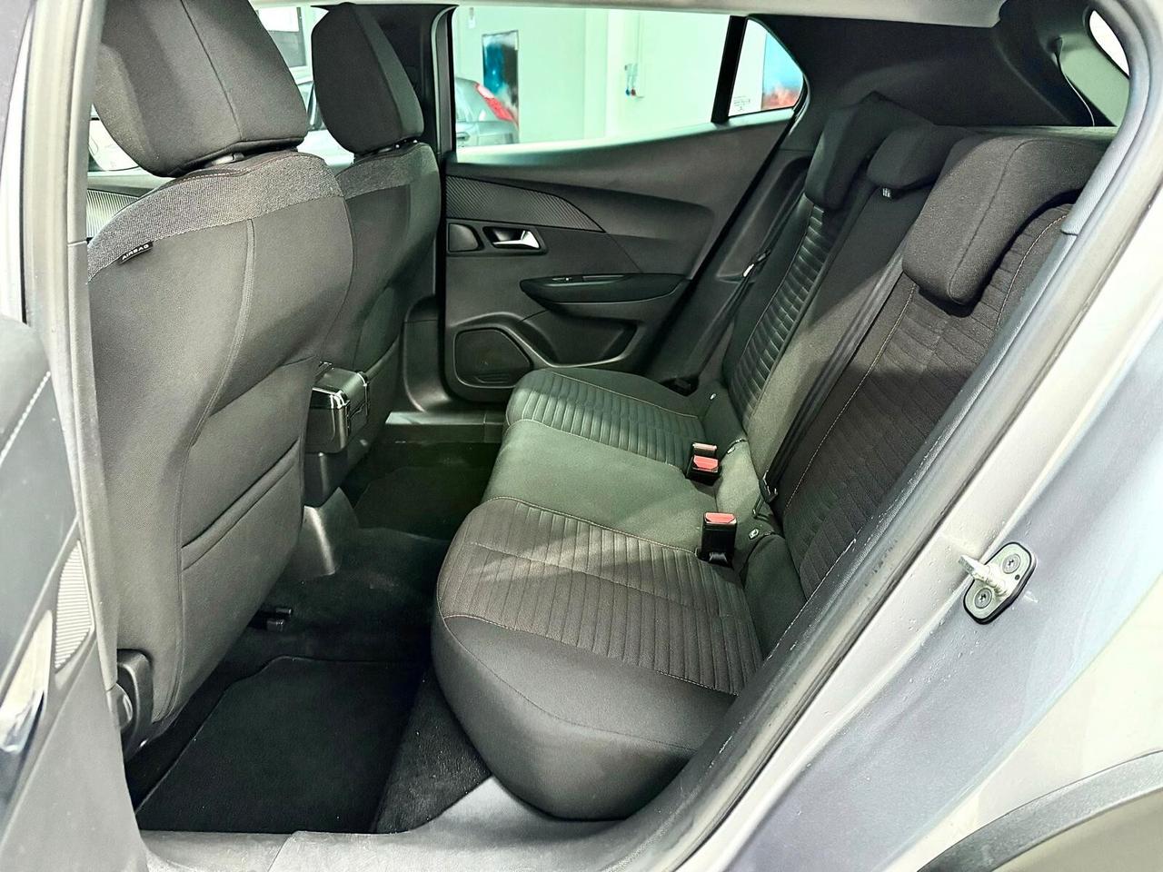 Peugeot 2008 PureTech 130 S&S EAT8 Active