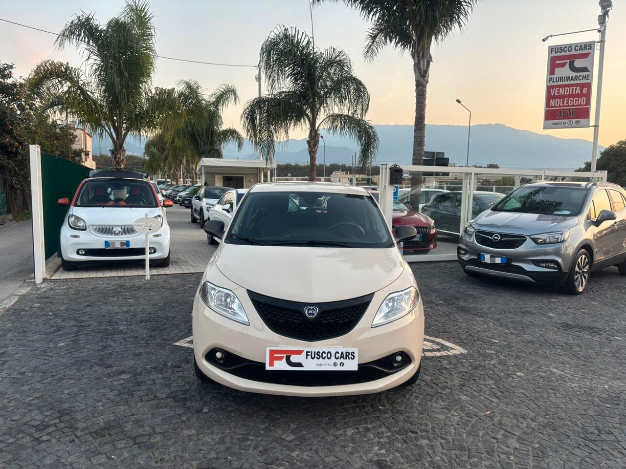 Lancia Ypsilon 1.2 69 CV 5 porte S&S Gold