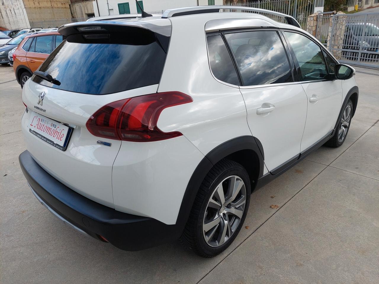 Peugeot 2008 BlueHDi 100cv Allure